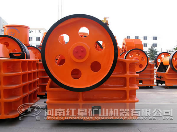 鄂式破碎機 鄂式破碎機