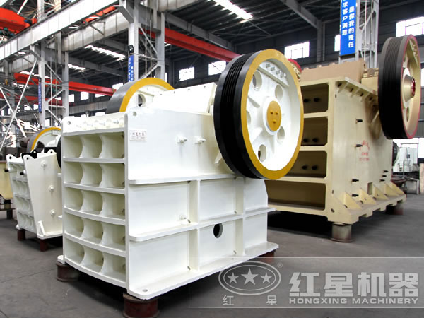 鉬礦顎式破碎機(jī) 鉬礦顎式破碎機(jī)