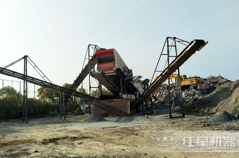 混凝土塊兒破碎機(jī)工作現(xiàn)場圖片 混凝土塊兒破碎機(jī)工作現(xiàn)場圖片