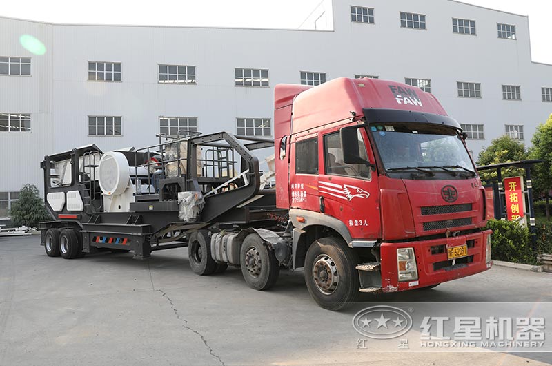 流動石子機直接開往客戶現場 流動石子機直接開往客戶現場