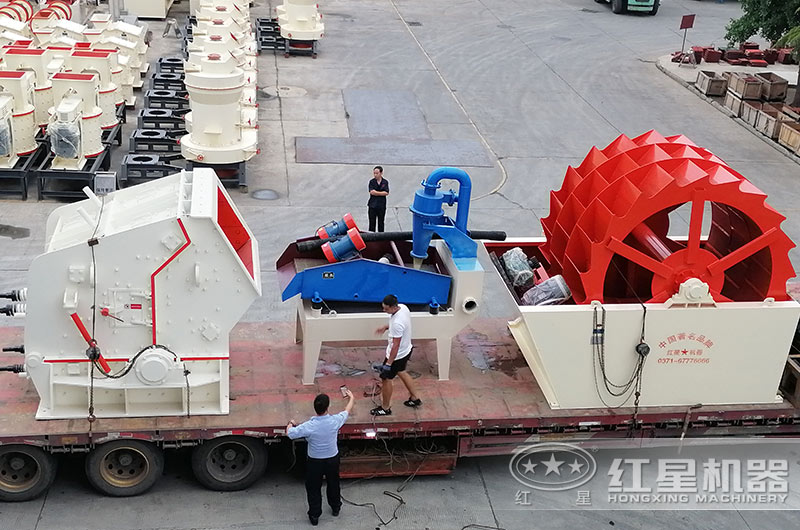 整套洗沙細(xì)砂回收一體機(jī)裝車(chē)發(fā)貨現(xiàn)場(chǎng) 整套洗沙細(xì)砂回收一體機(jī)裝車(chē)發(fā)貨現(xiàn)場(chǎng)