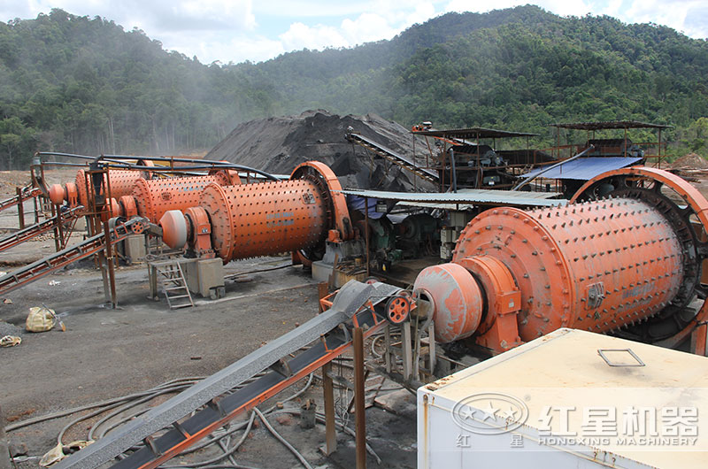 河南焦作棒磨制砂生產(chǎn)現(xiàn)場 河南焦作棒磨制砂生產(chǎn)現(xiàn)場